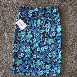 NWOT LuLaRoe Blue Floral Cassie Skirt